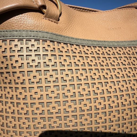 NWT Hammitt Andersen Breeze Block Tan And Brushed Gold Tote - Picture 5 of 16